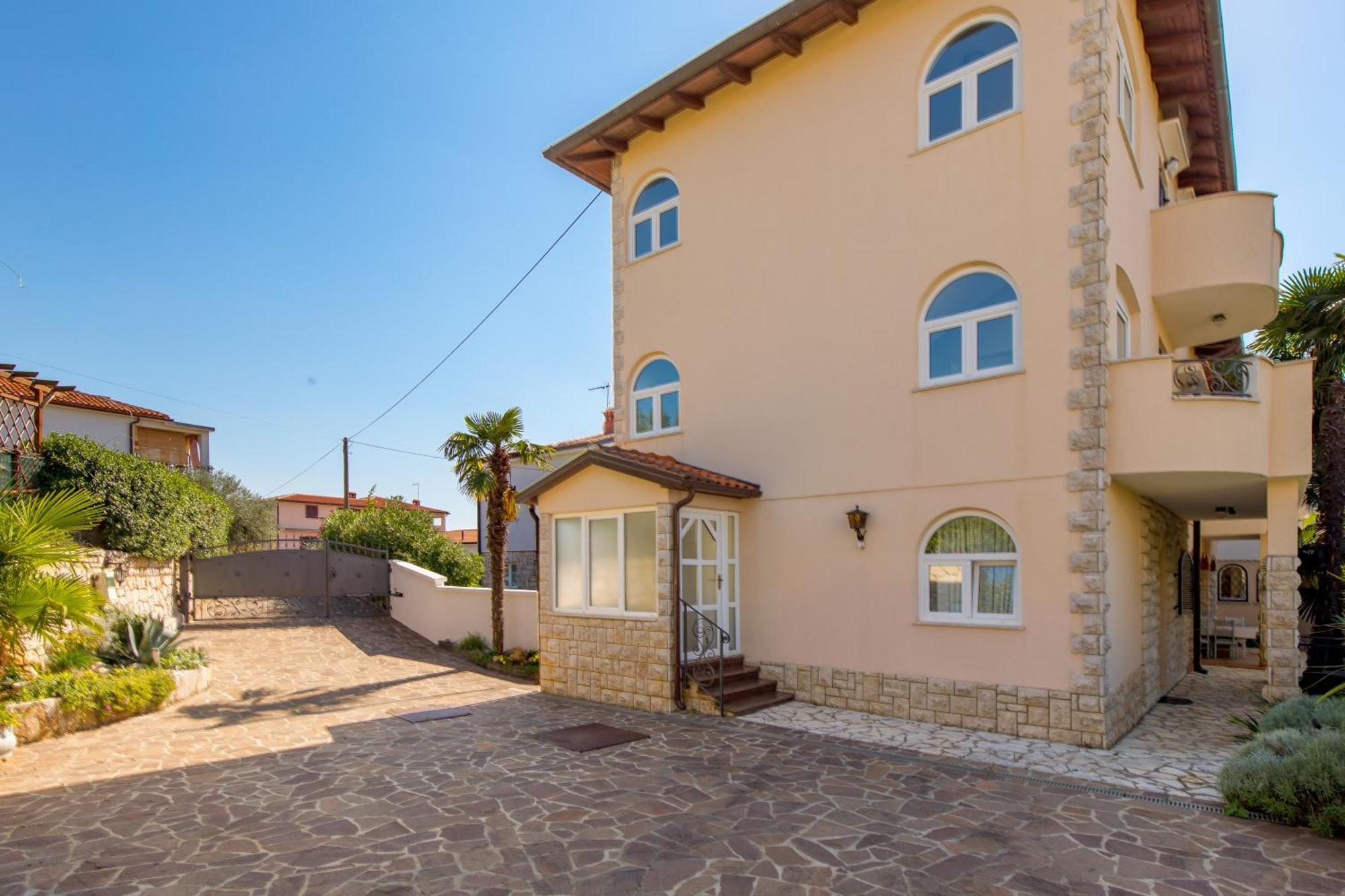 Villa Magnolia أوماغ المظهر الخارجي الصورة